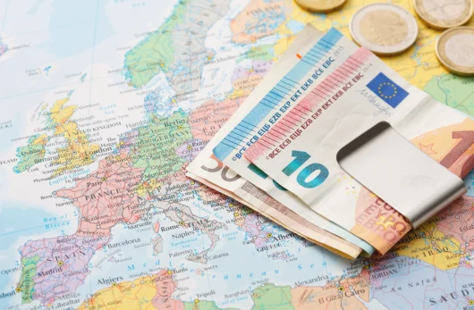 Conditions de revenus pour obtenir une carte bancaire