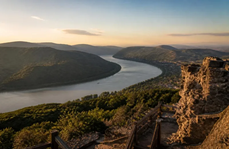 Coude du Danube, Hongrie